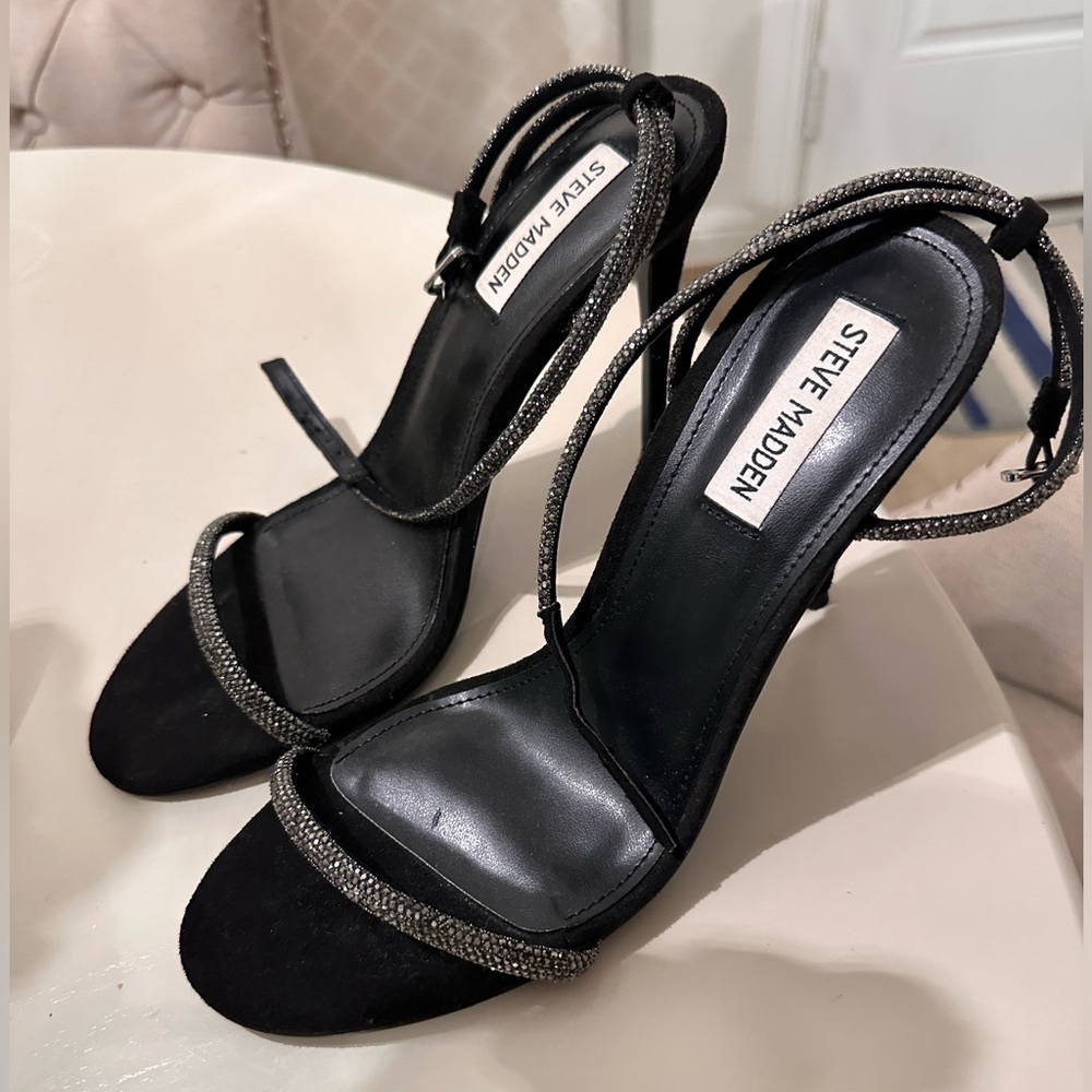 STEVE MADDEN Breslin Heeled Sandal - Black
